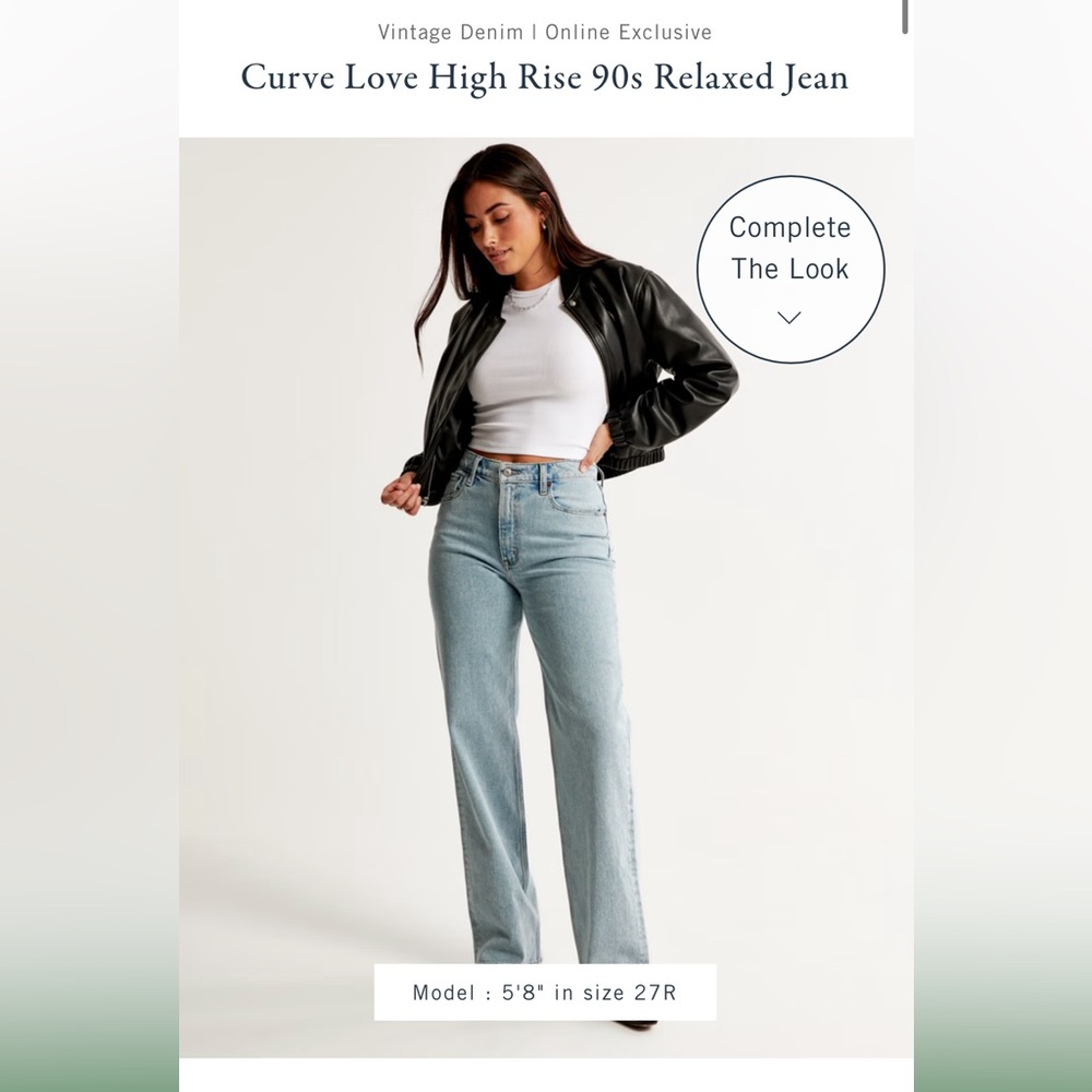 NWOT Abercrombie & Fitch Curve Love High Rise 90s Relaxed Jean Light Wash